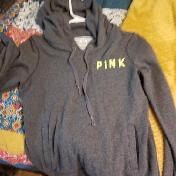 VICTORIA SECRET " PINK" HOODIE - Picture 4 of 9